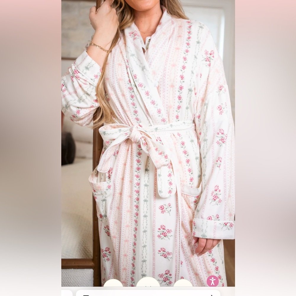 Ivy City Co Robe